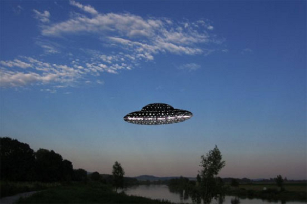 Những vụ việc liên quan đến UFO thường gây xôn xao nhưng ít khi có được lời giải cụ thể. Một trong những lần hiếm hoi tìm được câu trả lời là vụ việc vệt sáng chói loà giống UFO bí ẩn xuất hiện trên bầu trời bang Louisiana và Alabama, Mỹ vào tháng 11/2021.