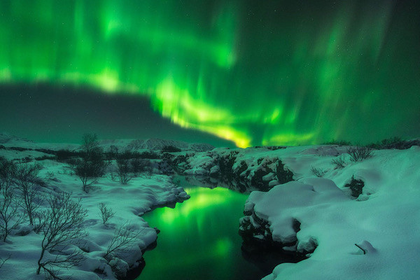 “Điều kỳ lạ nhất là bất kỳ máy bay nào đi qua khu vực xuất hiện “lỗ hổng” đều bị giảm tốc độ”, NASA cho biết thêm.