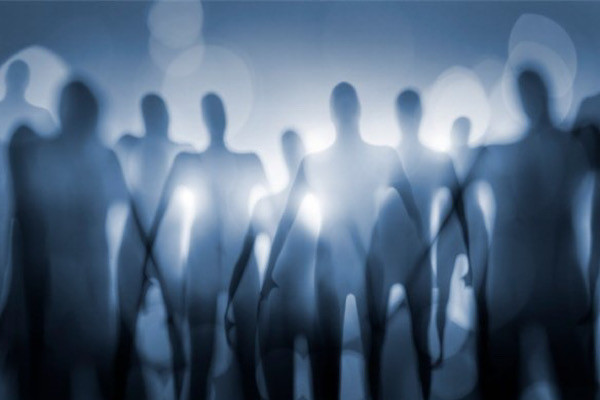 Khi gặp Byrd, người ngoài hành tinh thậm chí nói rằng họ sẽ giúp con người có nguồn thực phẩm vô hạn khi nhân loại bị diệt vong.