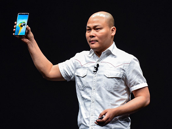 Riêng Bphone A85 5G cao cấp thì sẽ được trang bị chip Mediatek Dimensity 810 cùng phiên bản chọn lựa duy nhất 8GB RAM cùng 128GB ROM có hỗ trợ 5G.