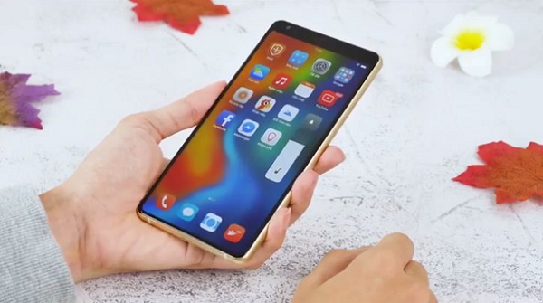 A40, A50 và A60 là những mẫu máy thuộc phân khúc giá rẻ và tầm trung, có mức giá dao động từ 4.5 đến 6.5 triệu đồng nhằm mở rộng thị phần và cạnh tranh với các đối thủ đến từ OPPO hay Xiaomi.