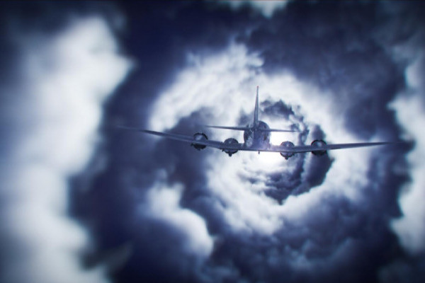 Có nhiều lập luận khác nhau liên quan đến tất cả những vụ biến mất trong Tam giác Alaska và một trong số đó bao gồm những “ác hồn” có liên quan đến người bản địa Tlingit sống trong vùng là một con quỷ thay đổi hình dạng tên là Kushtaka, là vật lai giống giữa người và rái cá. Nó cám dỗ người ta đến với cái chết bằng cách quyến rũ cho người ta bị chết chìm khi nó đóng vai trẻ em hoặc phụ nữ la hét xin cứu giúp.