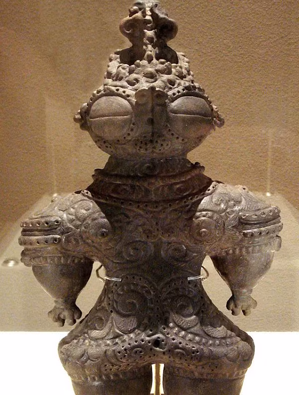 Theo thông tin của Bảo tàng Nghệ thuật Metropolitan, New york, Mỹ thì những bức tượng này “dường như có liên hệ với các nghi lễ sinh sản và nghi lễ pháp sư shaman”.