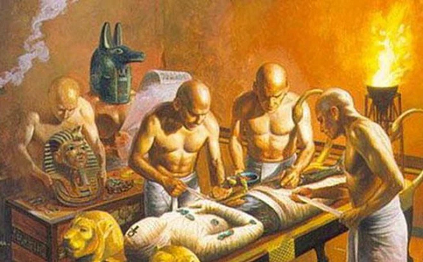 Phân tích của các chuyên gia cho thấy xác ướp gần 10.600 năm tuổi và có liên quan đến một bộ lạc thổ dân châu Mỹ - Bộ lạc Fallon Paiute-Shoshone ở Nevada. Theo các chuyên gia, người này 40 tuổi khi chết.