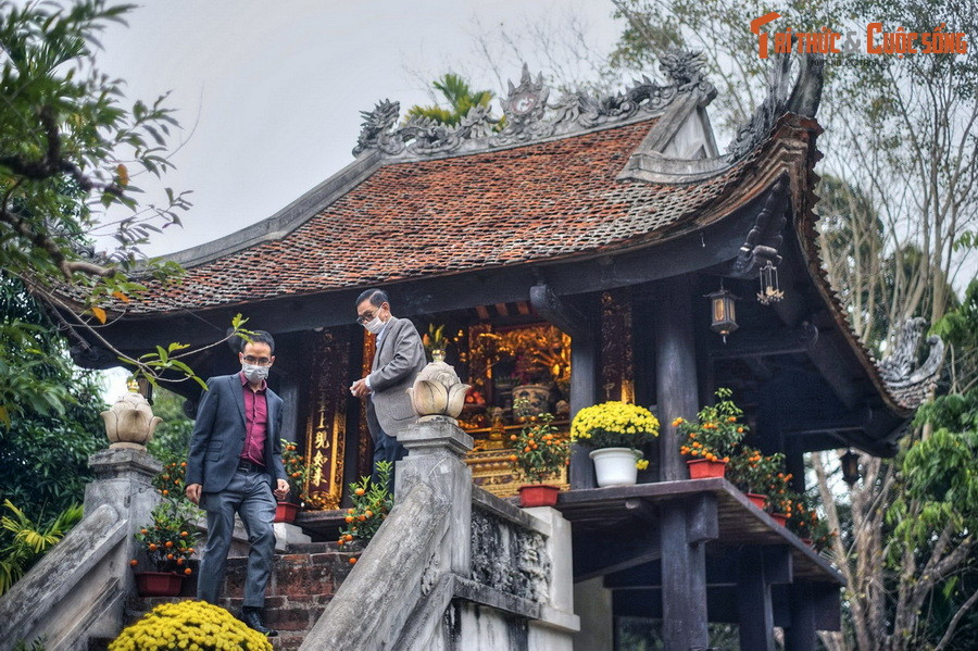 Đóa sen thần thiêng ấy luôn tỏa hương thơm ngát, mang đến sự giải thoát cho chúng sinh và cứu vớt chúng sinh bằng tấm lòng bao dung, độ lượng không phân biệt sang hèn.