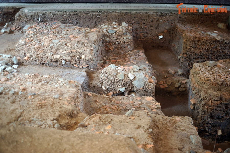 Với cuộc khai quật này, nhiều tư liệu mới mang tính xác thực cao đã được thu thập, sẽ góp phần quan trọng vào công cuộc nghiên cứu và khôi phục chính điện Kính Thiên.