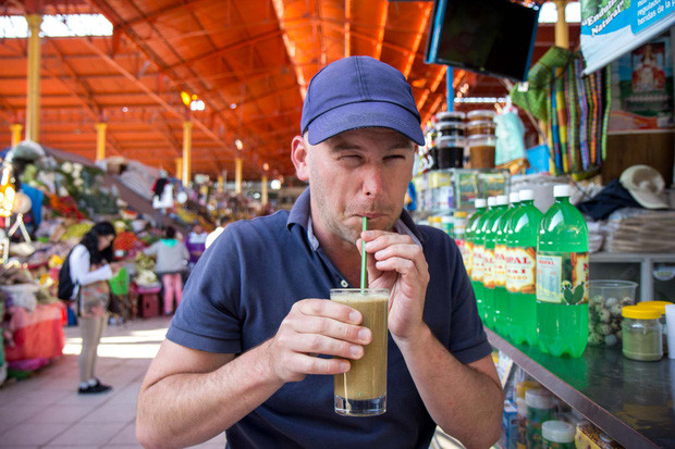 Bên cạnh đó còn giảm căng thẳng mệt mỏi, với người lớn nó sẽ hỗ trợ về hô hấp và đôi khi là bệnh lao, nhìn chung là nhiều công dụng cho sức khỏe.