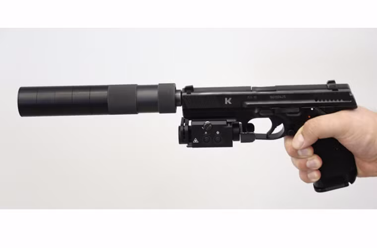 Lebedev PL-15 là một loại súng lục mới được thiết kế bởi Dmitry Lebedev, một kĩ sư đang làm việc tại tập đoàn Kalashnikov. Thực ra nó chính là tên mới được đặt lại của khẩu PL-14 ra mắt năm ngoái.