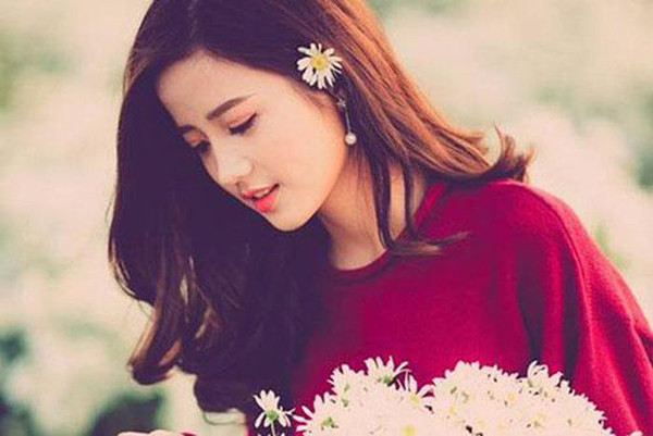 Kiểu phụ nữ giữ nguyên tắc. Tuổi trẻ thường ưa thích sự nổi loạn. Đến khi trung niên, nam giới lại chuyển hướng sự chú ý đến người biết giữ nguyên tắc.