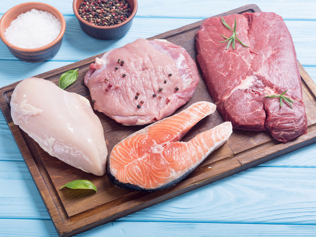 Mua he mac gi, an gi va lam the nao de danh bai con nong?-Hinh-2