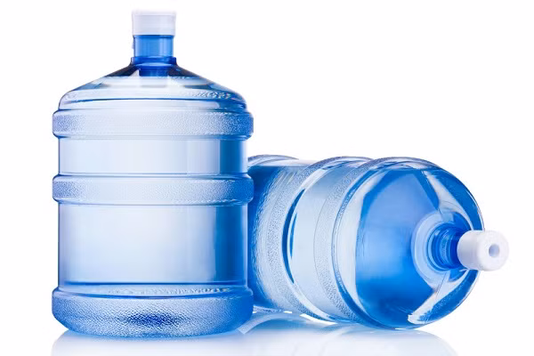 Các loại nước khoáng, soda, tinh khiết... được quảng cáo thổi phồng tác dụng sức khỏe song thực chất không có nghiên cứu đáng tin cậy nào công nhận chúng tốt cho sức khỏe hơn nước trắng.