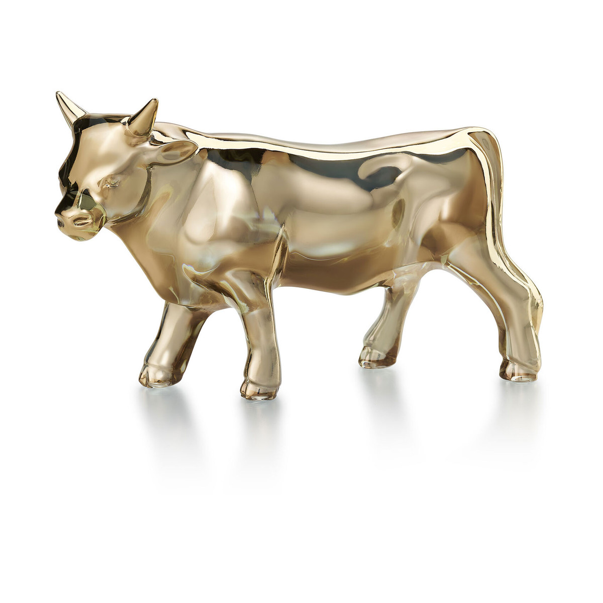 Dự đoán cho 12 con giáp nhận thấy tuổi Sửu đang rất lạc quan, tốt cho mọi việc. Lãnh đạo là người biết trọng dụng người tài, nên con giáp có nhiều cơ hội phát triển, công việc phát triển đi lên. Điều kiện kinh tế từ đó tăng lên vun vút.