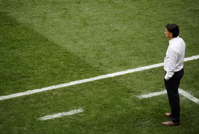 HLV Dalic phải chấp nhận thất bại trước đội tuyển Pháp trong trận chung kết.