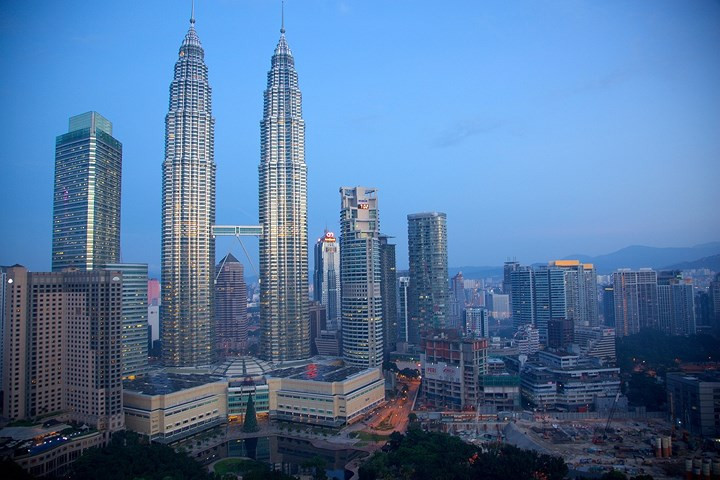 5. Malaysia có GDP bình quân đầu người khá cao 9.508 USD, với 84,1% người lớn có tài khoản ngân hàng, phù hợp khởi nghiệp lĩnh vực fintech. (Ảnh: National Geographic).
