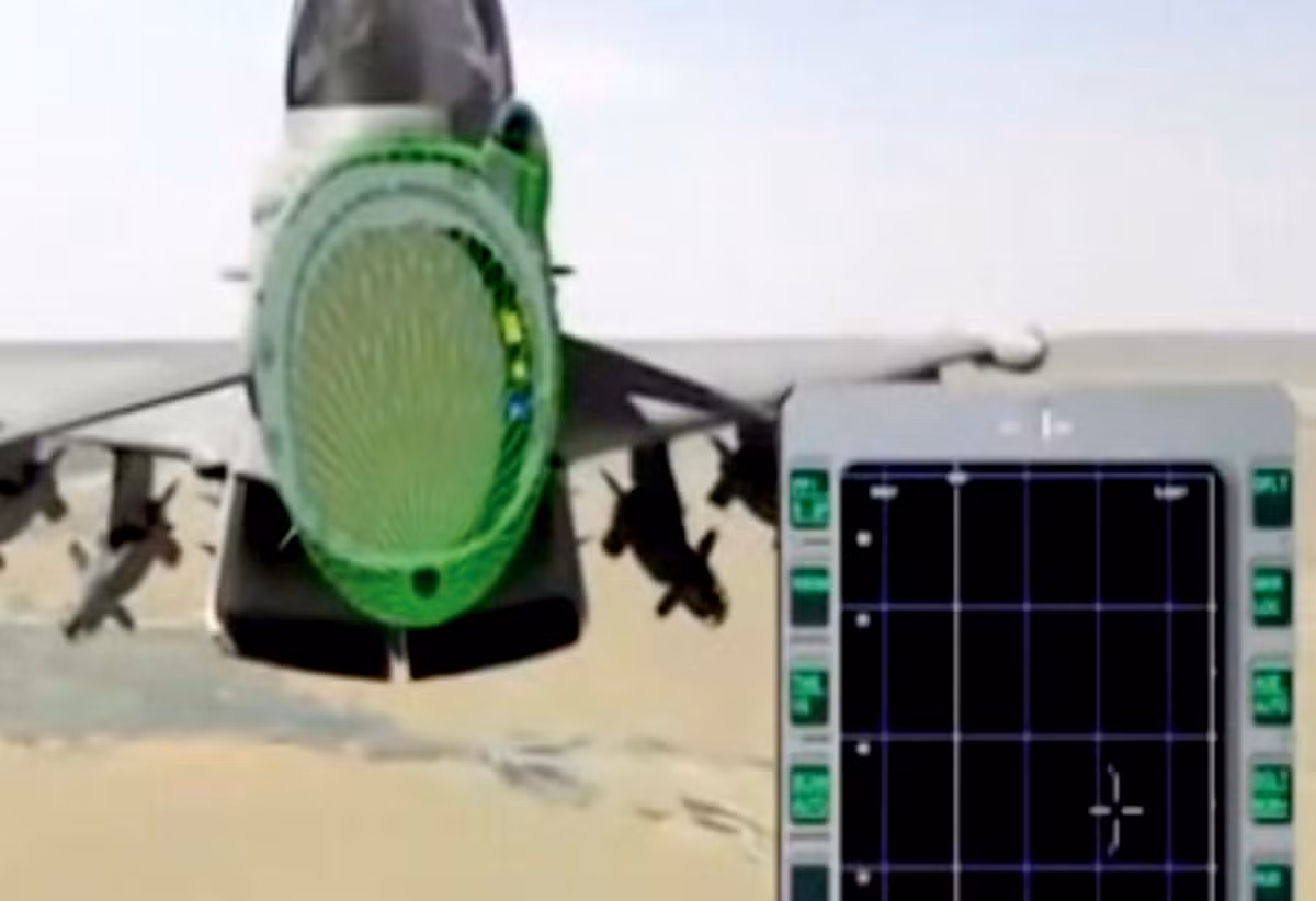 Đây là ra đa hoạt động trên băng tần X, ăng ten chứa 100 phần tử có thể phát chùm tia điện từ theo nhiều hướng khác nhau.