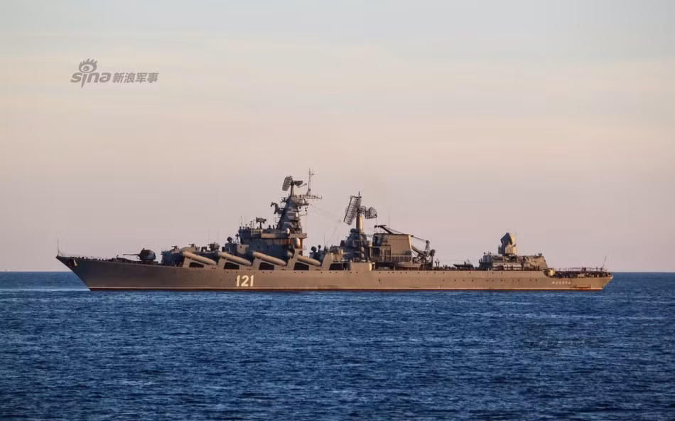 Nguyên soái Ustinov là một trong ba tàu tuần dương tên lửa Project 1164 Atlant (NATO định danh là lớp Slava theo tên gọi của chiếc đầu tiên được hạ thủy năm 1979) còn hoạt động trong Hải quân Nga. Ba chiếc được phân bố cho ba hạm đội chủ lực gồm Hạm đội Biển Bắc; Hạm đội Biển Đen và Hạm đội Thái Bình Dương.