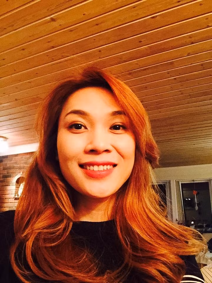 Mỹ Tâm thừa nhận "Cũng hơi buồn ngủ tí mà thấy dạo này fanpage có vẻ thiếu thiếu gì đó nên tặng các bạn tấm hình này cho nó có không khí nè...".