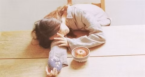 Chet sung bo chong tuong lai la... tinh cu