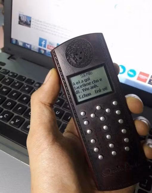 Trả lời bạn gái ra sao khi ĐTDĐ Mobiado trăm triệu không gọi được video Facebook.