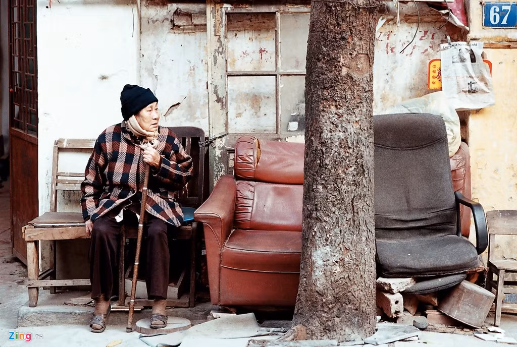 Một câu thơ được nhiều người biết đến: "Hà Nội của tôi những mùa đông giá lạnh/Những con đường thanh vắng trong sương...".