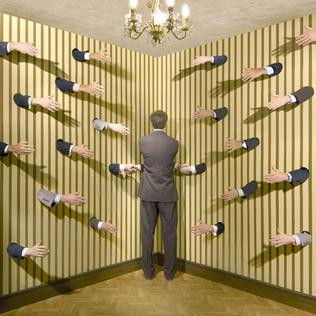 Thành viên của Câu lạc bộ Bilderberg gồm những nhân vật nổi tiếng, quyền lực ở nhiều lĩnh vực như kinh tế, chính trị, văn hóa, giáo dục... Số lượng thành viên của hội kín này gồm khoảng 80 - 130 người. Ảnh: wikipedia.