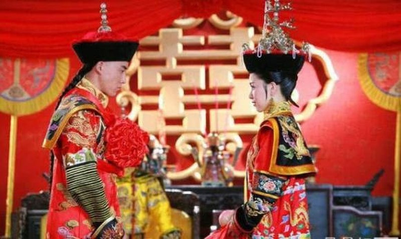 Tiếp đến, ứng viên cho vị trí phò mã phải có ngoại hình, sức khỏe tốt. Những người có khiếm khuyết trên cơ thể sẽ bị loại bỏ khỏi danh sách.