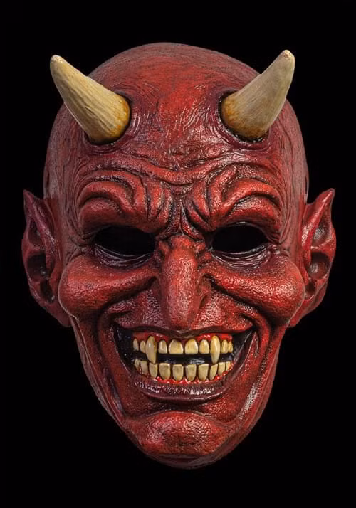 Ngoài ra, quỷ Satan còn gây ra nhiều tai họa cho nhân loại. Ác quỷ này dụ dỗ những con người nhẹ dạ cả tin, làm điều tàn ác, trái với luân thường đạo lý... Từ đó, Satan gây ra những hỗn loạn lớn trong xã hội. Ảnh: halloweencostumes.