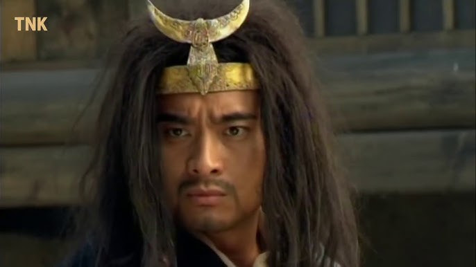 Trong lúc chồng đi vắng, Phan Kim Liên tìm cách quyến rũ Võ Tòng - khi ấy đang làm đô đầu tại huyện nha. Võ Tòng thẳng thắn nhắc nhở chị dâu hãy giữ trọn bổn phận làm vợ, tránh để người ngoài điều tiếng.