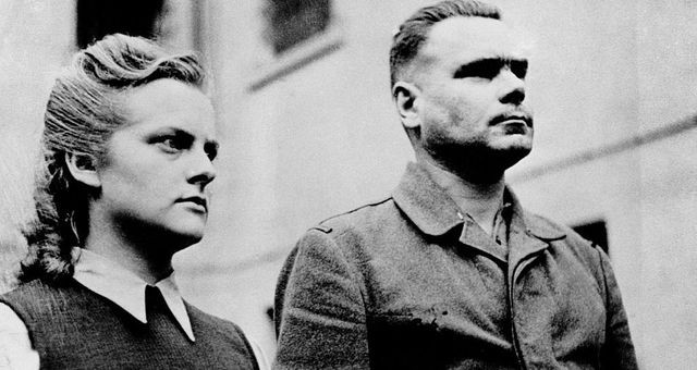 Tại Auschwitz, Irma giám sát 18.000 nữ tù nhân. Với quyền lực lớn trong tay và sự hung bạo, "nữ đồ tể" này thường xuyên đánh đập, tra tấn tàn bạo tù nhân cả về thể xác lẫn tinh thần bằng nhiều thủ đoạn tàn ác. Ảnh: CORBIS/Corbis via Getty Images.