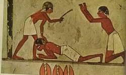 Những nhà cai trị Ptolemaic đã mở rộng hoạt động khai thác vàng từ cuối thế kỷ 4 trước Công nguyên. Gần 40 mỏ vàng được khai thác trong giai đoạn lịch sử này cho thấy Ai Cập cổ đại có tham vọng lớn như thế nào về kim loại quý này. Ảnh: africame.