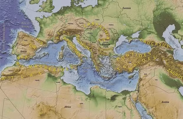 Cách đây khoảng 100 - 120 triệu năm, chuyển động của các mảng kiến tạo trên Trái đất đẩy Greater Adria xuống lớp phủ với điểm sâu nhất nằm ở 1.500 km bên dưới Hy Lạp. Ảnh: Gondwana Research.