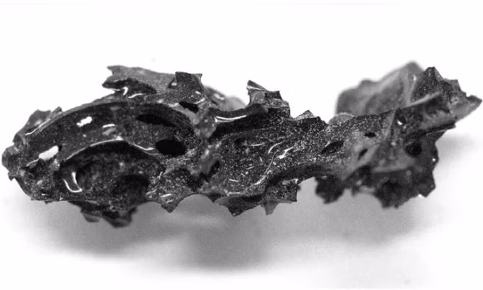 Nghiên cứu mới công bố trên tạp chí Scientific Reports do các nhà khoa học Italy thực hiện hé lộ bí mật về một bộ não của người đàn ông La Mã được khai quật tại Herculaneum - thành phố gần Pompeii. Cả Herculaneum và Pompeii đều bị thiệt hại lớn khi núi lửa Vesuvius phun trào dữ dội vào năm 79 sau Công nguyên. Ảnh: Pier Paolo Petrone.