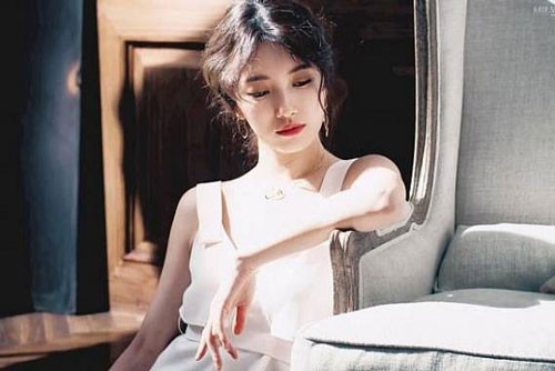 Bi phan boi co nang bo di, ngay nguoi cu cuoi gui vat nay lam qua