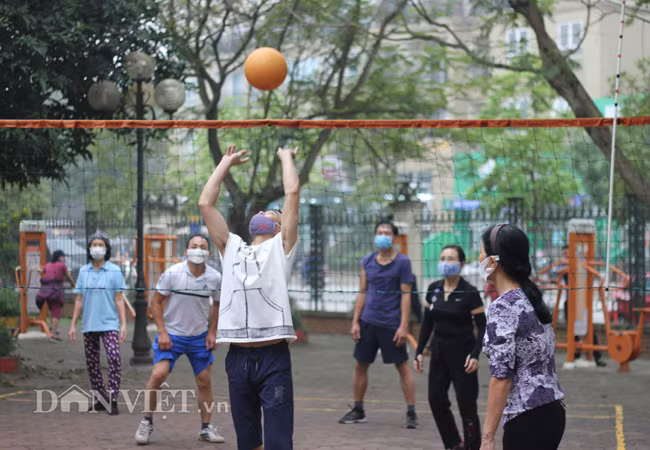 Chu tich HN khuyen dan nen o nha den 31/3: Chuyen gia y te noi gi?-Hinh-4