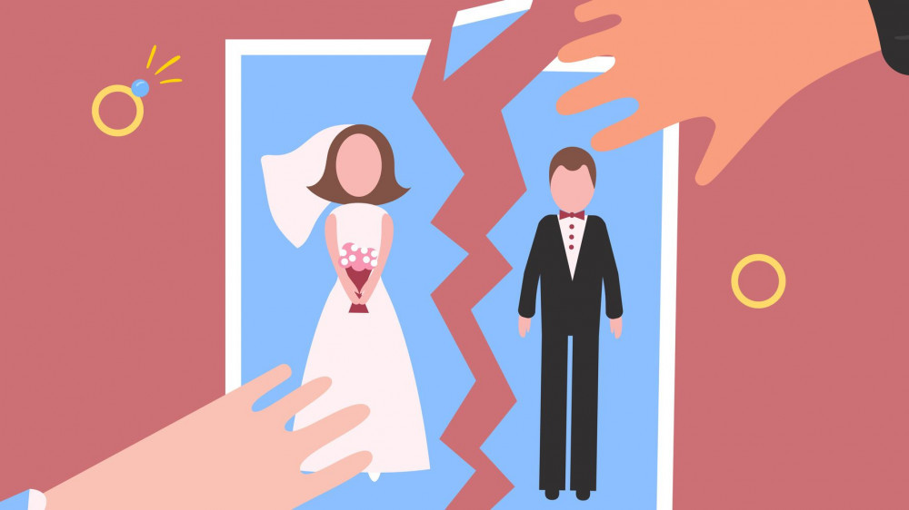 Chong cu nhan tin tinh tu moi di an mung ngay ly hon