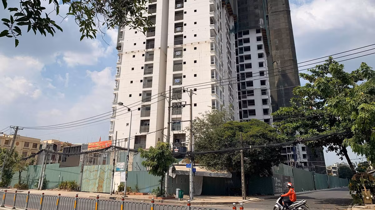 Xay them 1 block du an The Western Capital, Hoang Phuc Land bo tui tien khung nhu nao?