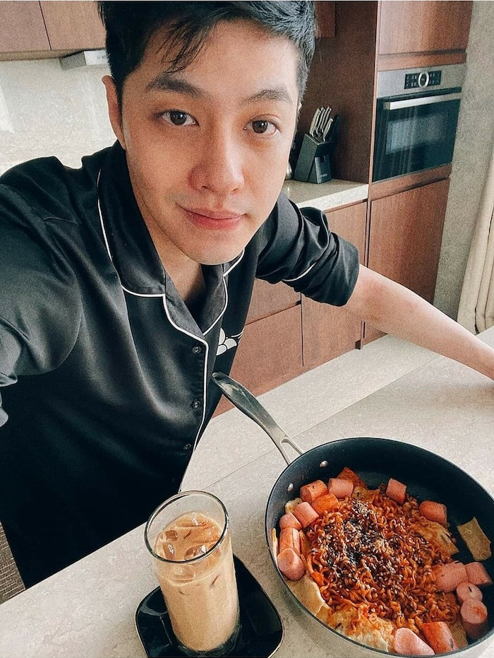 Khả năng nấu nướng của chàng Noo cũng tương đối khá.