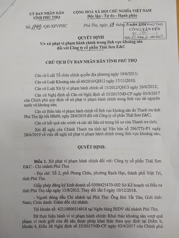 Trước đó, tháng 6/2019, Công ty CP Thái Sơn E&amp;C bất ngờ bị Thanh tra tỉnh Phú Thọ lập biên bản vi phạm hành chính về lĩnh vực khoáng sản, UBND tỉnh Phú Thọ sau đó ra quyết định xử phạt vi phạm hành chính trong lĩnh vực tài nguyên và khai thác khoáng sản với số tiền 100 triệu đồng với doanh nghiệp này, vì lý do đã khai thác khoáng sản vượt quá phạm vi ranh giới của độ sâu được phép khai thác. Công ty CP Thái Sơn E&amp;C còn bị xử phạt bổ sung bằng cách tước quyền sử dụng giấy phép khai thác khoáng sản 4 tháng (kể từ ngày 31/5/2019).