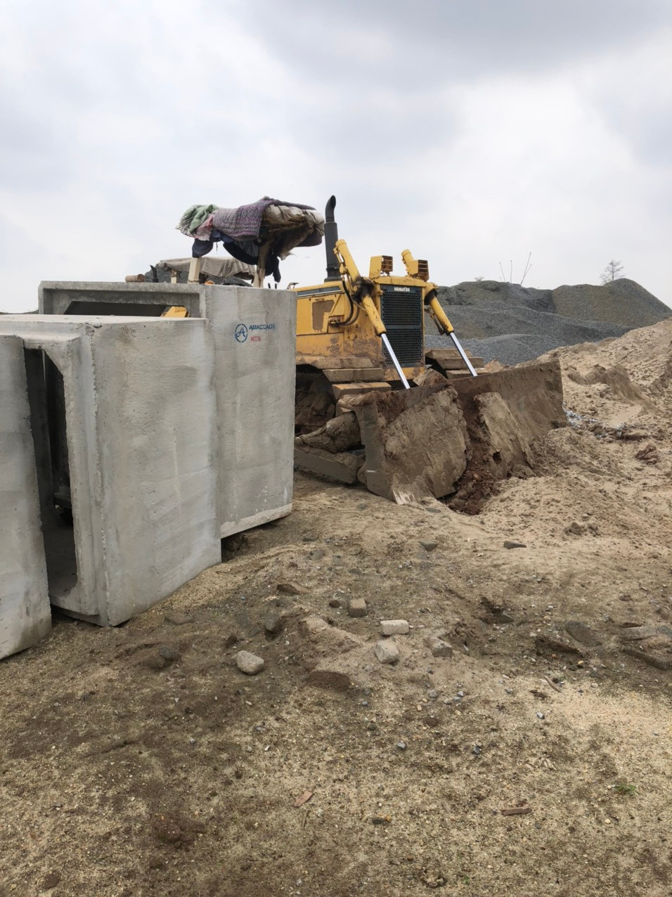 Phu Xuyen: Chuyen tay doi chu, Cong ty Chi Cuong 