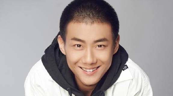 Dan ong so huu tuong mat nay de lam quan, nang luc vuot troi-Hinh-2