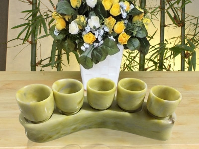 Để 3 hay 5 chén nước trên bàn thờ? - Hình 5 De 3 hay 5 chen nuoc tren ban tho?-Hinh-5