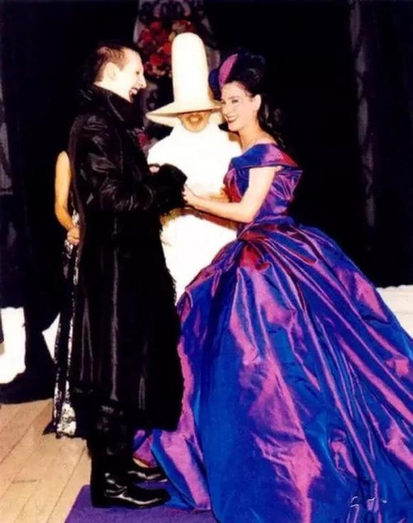 Nhung buc anh cuoi ky la va lo bich nhat cua cac sao-Hinh-9