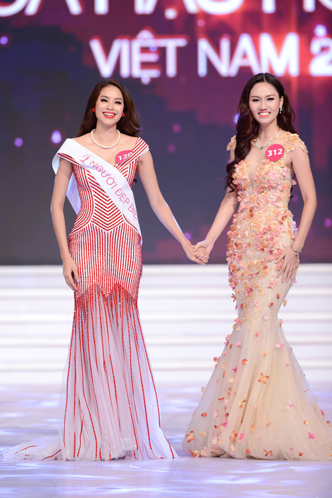 Nhung Hoa hau, A hau len xe hoa ngay sau dang quang-Hinh-4