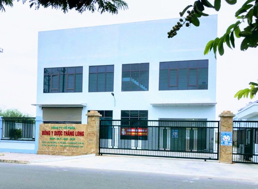 Thu hồi thuốc cổ truyền Ngưu Tất: Đông Y dược Thăng Long bao lần bị “tuýt còi“? Thu hoi thuoc co truyen Nguu Tat: Dong Y duoc Thang Long bao lan bi “tuyt coi“?