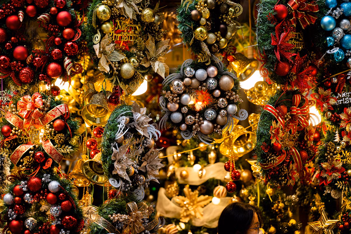 Pho Hang Ma lung linh huyen ao tua troi Au-Hinh-5