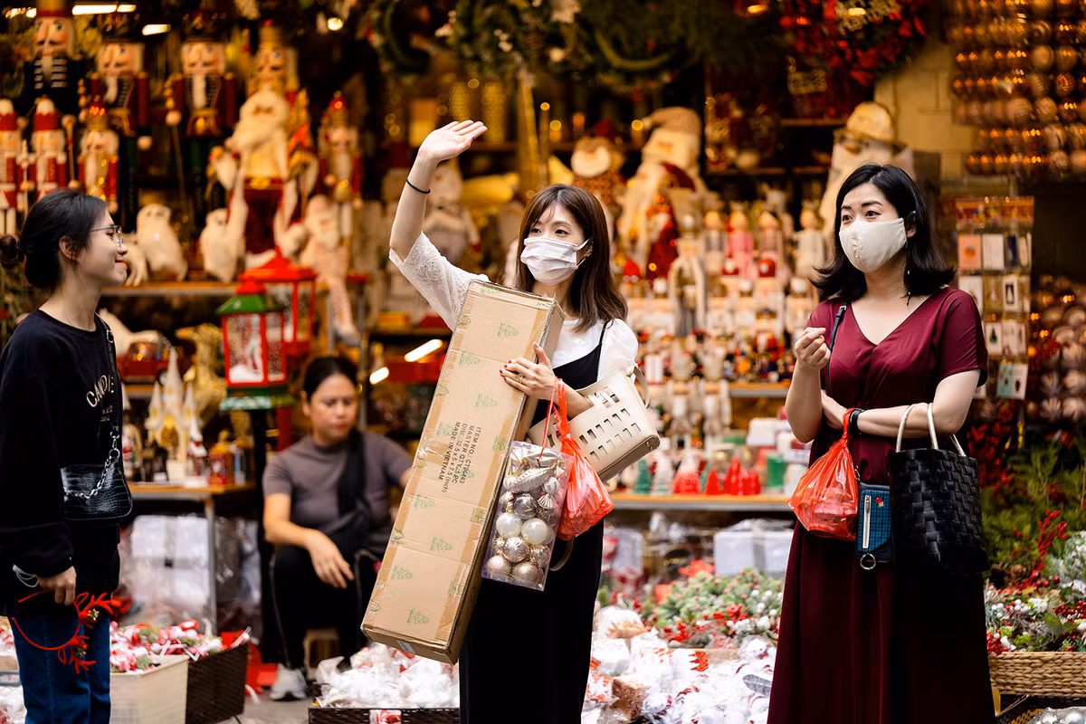 Pho Hang Ma lung linh huyen ao tua troi Au-Hinh-16