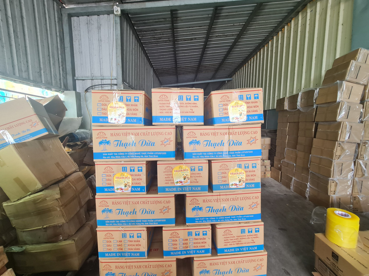 Cty Thuc pham Hoa Sen xa thai: Chinh quyen dia phuong “bat luc”... nguoi dan khon kho?-Hinh-4