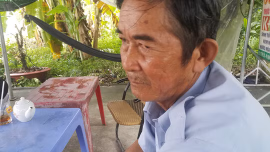 Mot ngay di choi voi ong “trum” san ca bong trung mien Tay