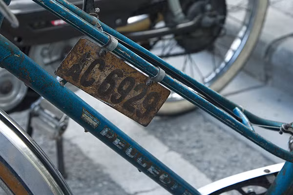 Hiện nay, với sự phát triển của công nghệ thông tin thì việc tìm và mua những chiếc xe đạp cổ từ nước ngoài không còn quá khó khăn. Nhiều thành viên U70, 80 vượt qua tuổi tác, học hỏi kiến thức về internet, tiếng Anh ... để có thể lên mạng lùng sục những chiếc xe ưng ý, thỏa mãn niềm đam mê của mình.