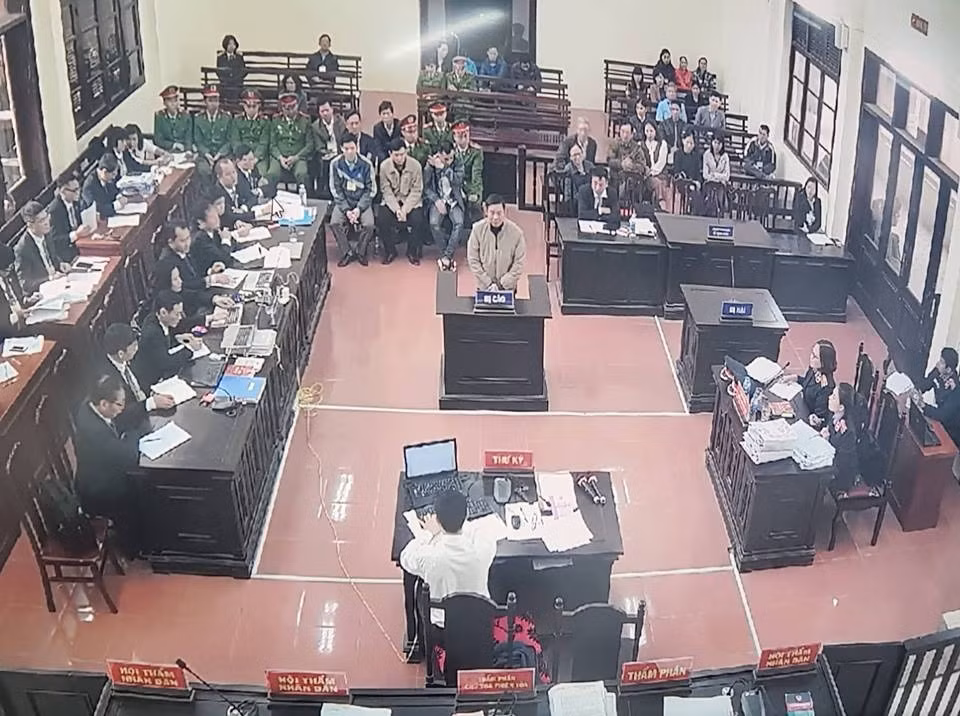 Vu bac si Hoang Cong Luong: He thong RO chua du tieu chuan van khong canh bao